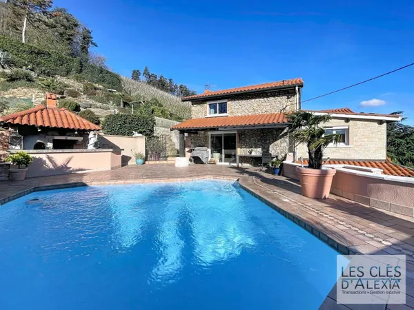 Maison 5 pièces 158 m² 