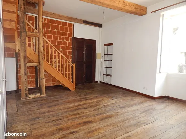 Morlaas Centre grand T2 en duplex de 60m² 