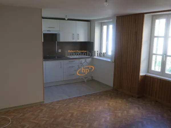 Location appartement de type 3 avec cave 