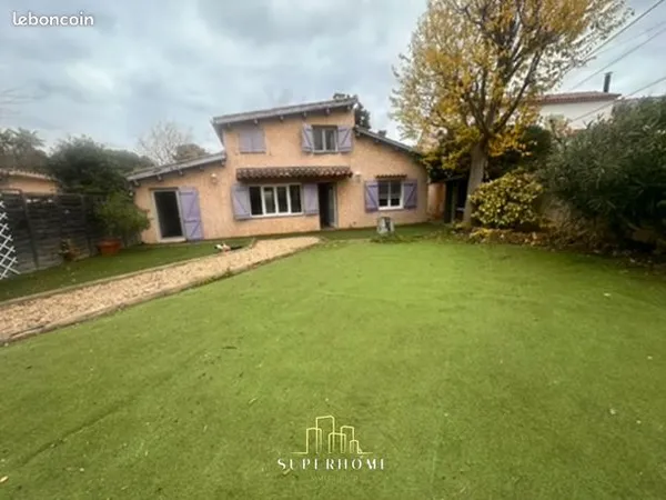 Maison 6 pièces 122 m² 