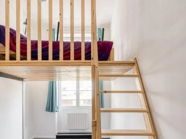 Appartement 1 pièce 77 m² 
