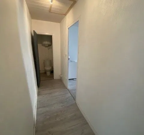 Studio 1 pièce 32 m² 