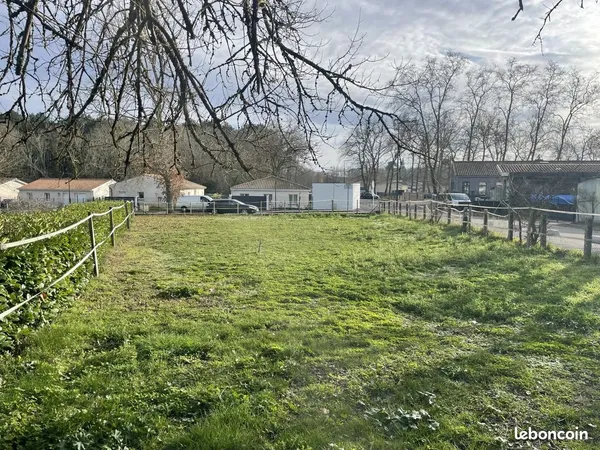 Terrain 479 m² Saucats 