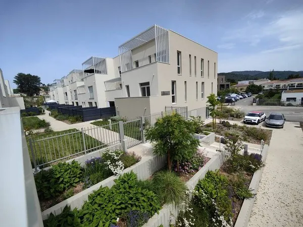 Bureaux 146 m² 