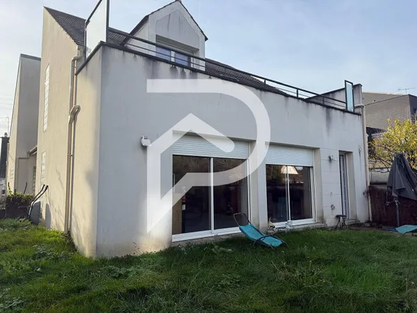 Maison 7 pièces 164 m² 