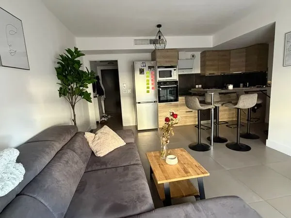 Appartement 2 pièces - 41 m2 - 880 CC 