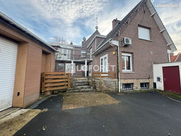 Maison 8 pièces 220 m² 
