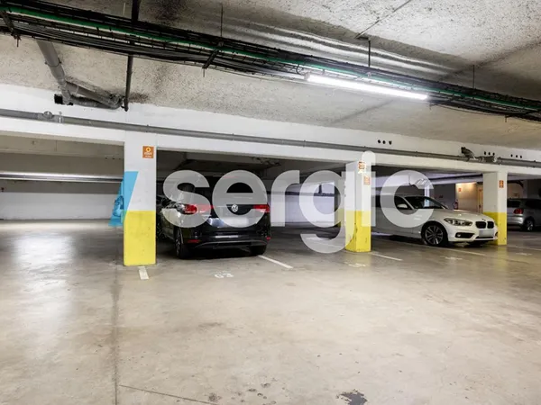 PARKING SECURISE EN SOUS-SOL - SECTEUR NATIO/VAUBAN - LIBRE D'OCCUPATION 