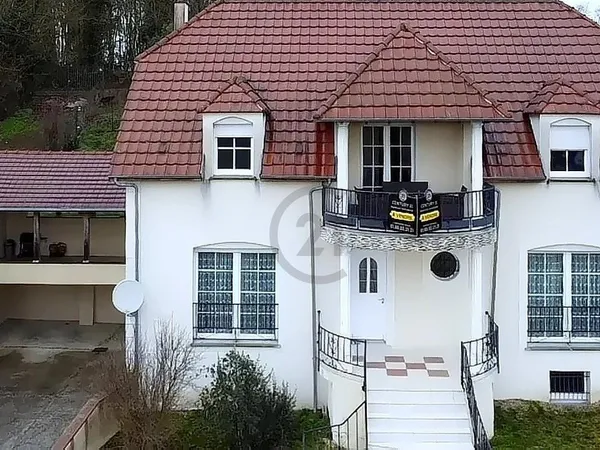 Maison 7 pièces 197 m² 
