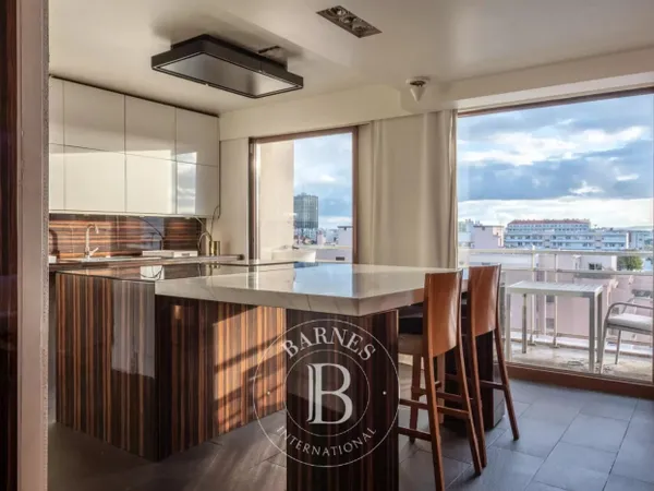 Lyon 3 - Monplaisir - Appartement en dernier étage 68,47 m² avec 