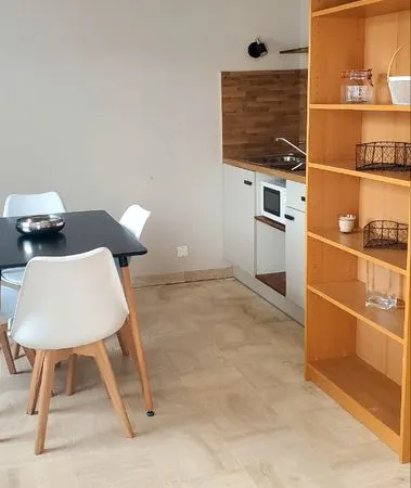 Studio meublé 