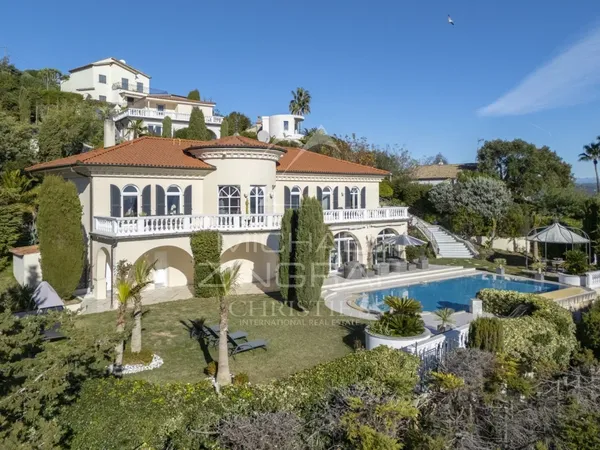 Mandelieu-la-Napoule - Proche Cannes - Villa vue mer 