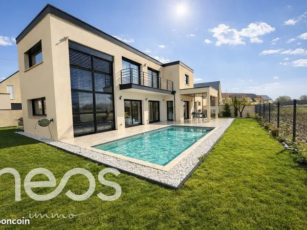 Maison 8 pièces 200 m² 