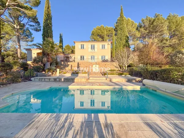 Maison 6 pièces 150 m² 