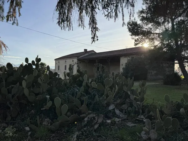 Maison 7 pièces 216 m² 