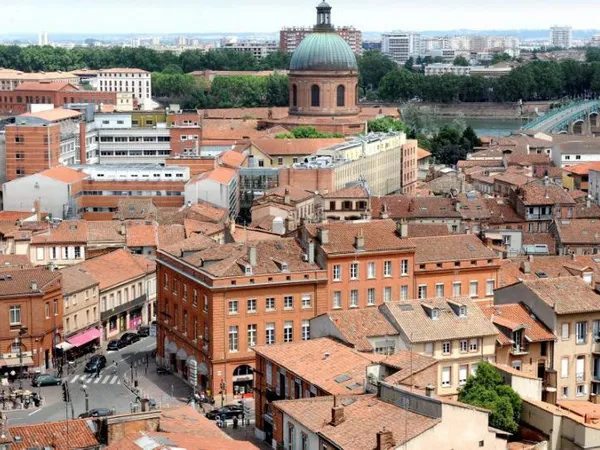 A VENDRE TOULOUSE COEUR SAINT CYPRIEN - T2 refait à neuf 30m² 