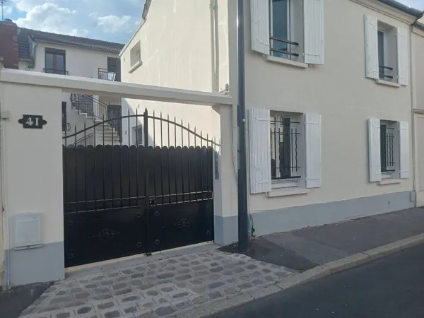 Maison 1 pièce 215 m² 