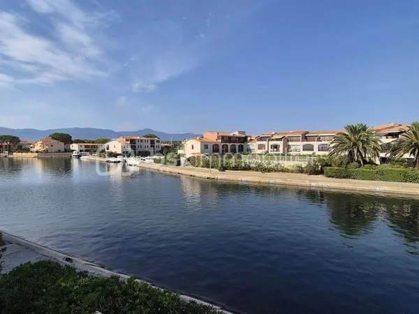 A VENDRE APPARTEMENT STUDIO CABINE DE 23M² A SAINT CYPRIEN - COTE PLAGE - PONT TOURNANT - PARKING 