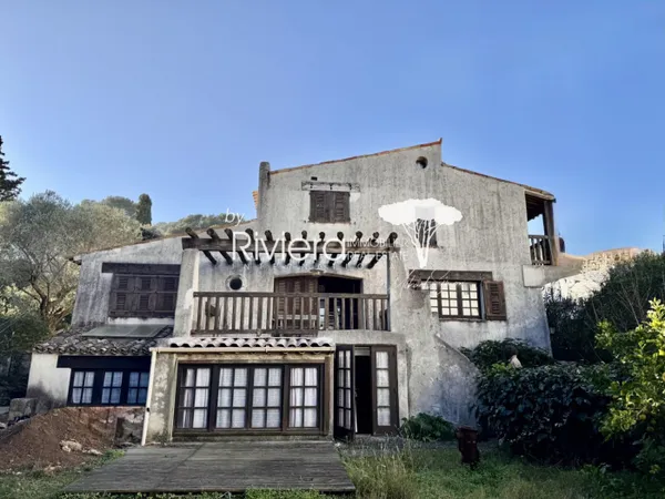 Villa à proximité immédiate du centre-ville - 276m² hab. + 95m² 