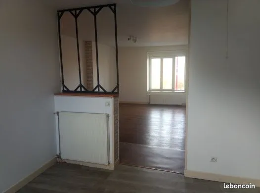 T4 AU 1er ETAGE MYENNES 470 + 10 