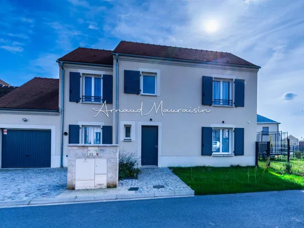 Vends maison neuve à Saint-Witz 