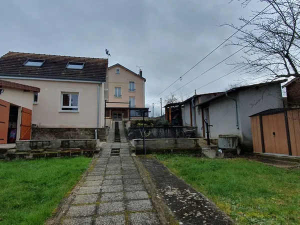 Propriété 10 pièces 180 m² 