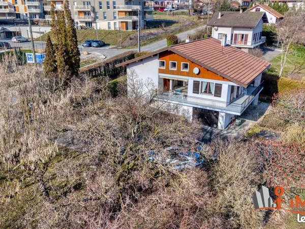 Propriété 6 pièces 138 m² 