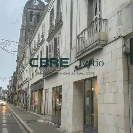 Local bureaux 80 m² 