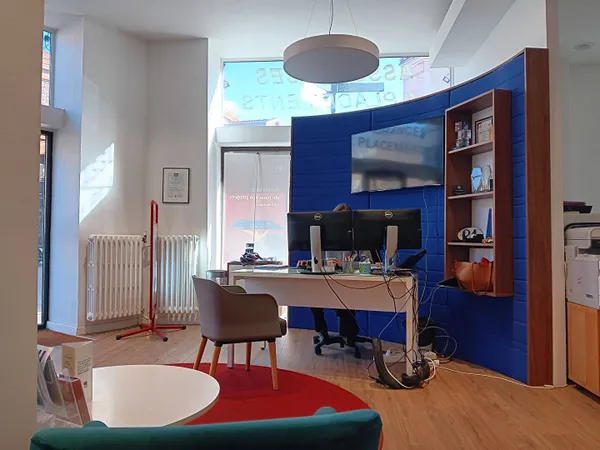 Local commercial 136 m² 
