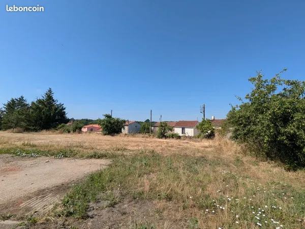 Terrain 549 m² getigne 