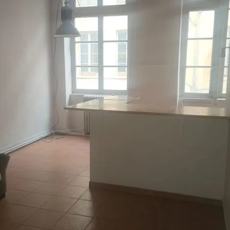 Location T4 69001 