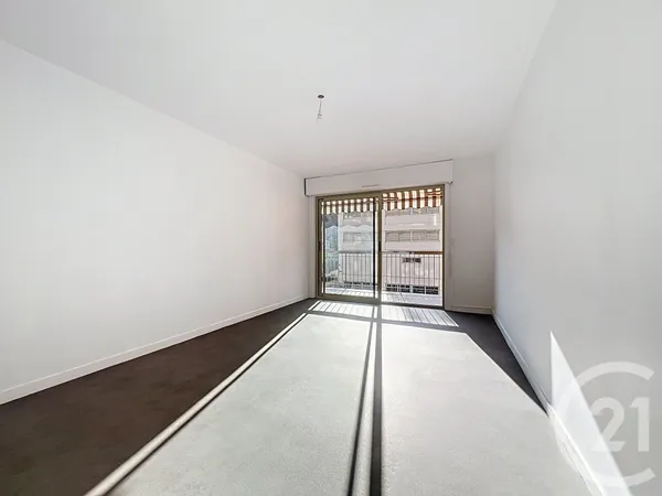 Appartement 4 pièces 84 m² 
