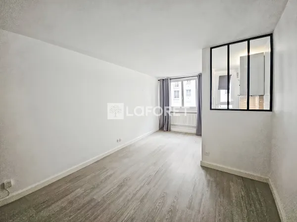 Appartement 1 pièce 27 m² 