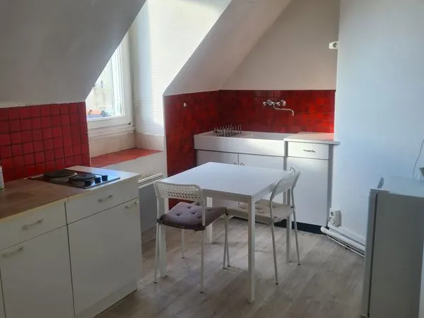 STUDIO MEUBLE centre ville CHU NANTES 