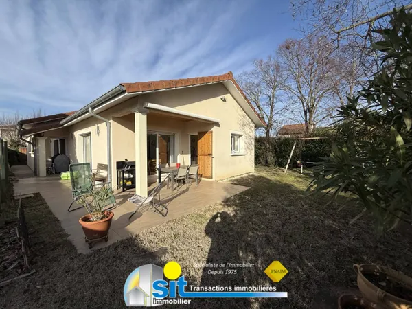 Maison de plain-pied 5 pièces 122 m² 