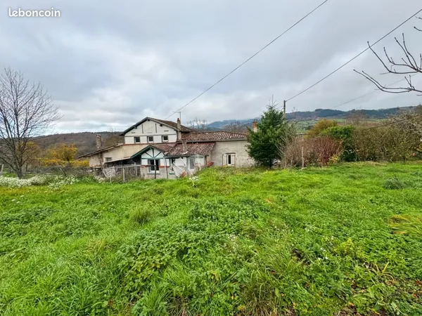 Propriété 8 pièces 210 m² 