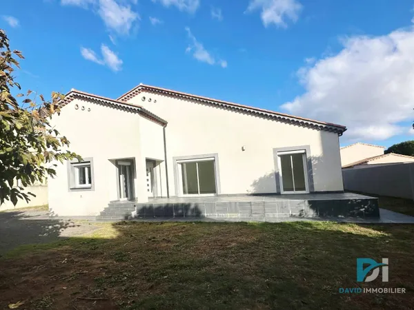 Maison de plain-pied 5 pièces 136 m² 