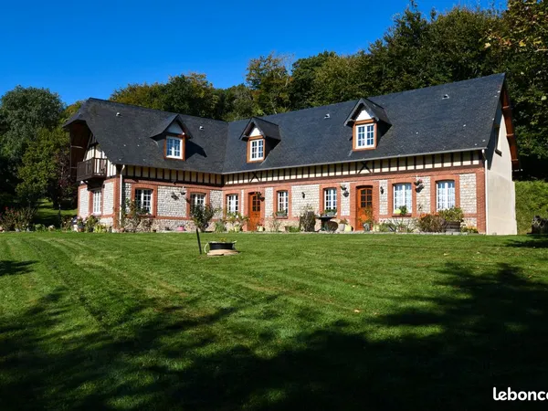 Maison 9 pièces 225 m² 
