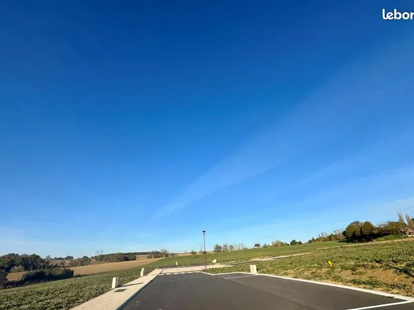 Terrain 1 087 m² Clermont Saves 