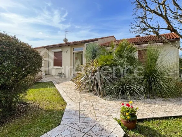 Maison de plain-pied 4 pièces 105 m² 