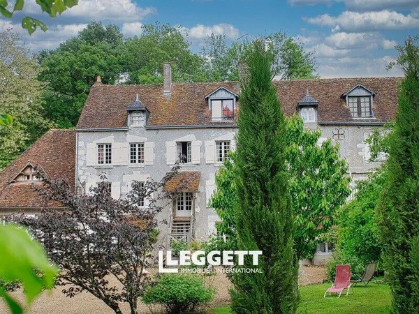 Château 20 pièces 2300 m² 