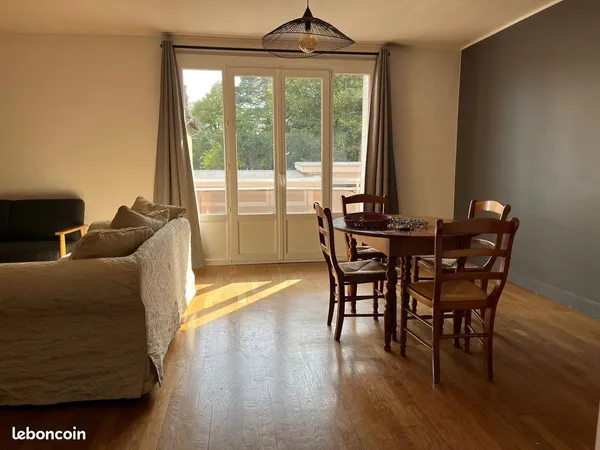 Grand appartement au calme 
