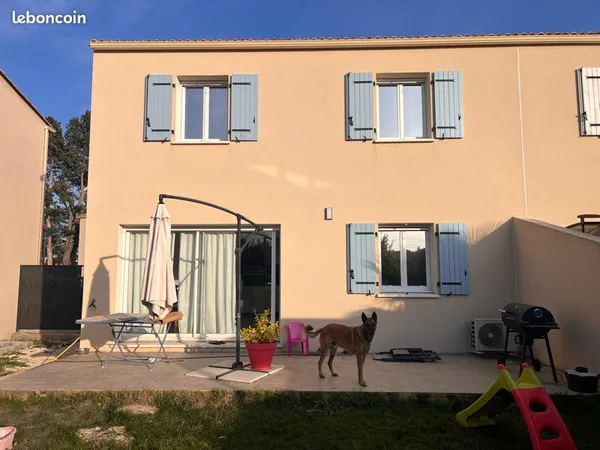 Maison à louer 85 m² 