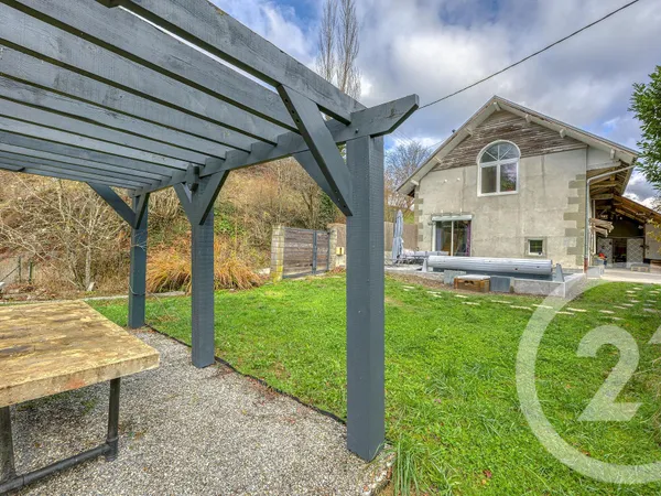 Maison 6 pièces 186 m² 