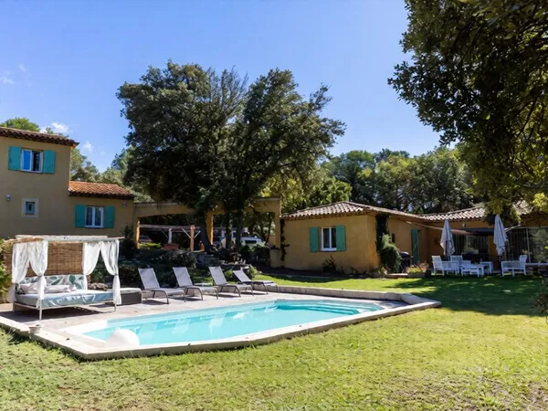 Villa 8 pièces 