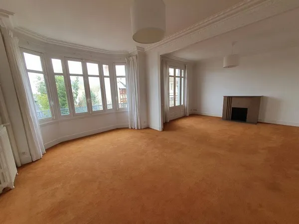 Appartement 4 pièces 104 m² 