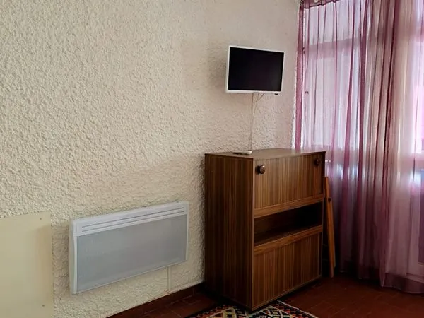 Studio 1 pièce 24 m² 