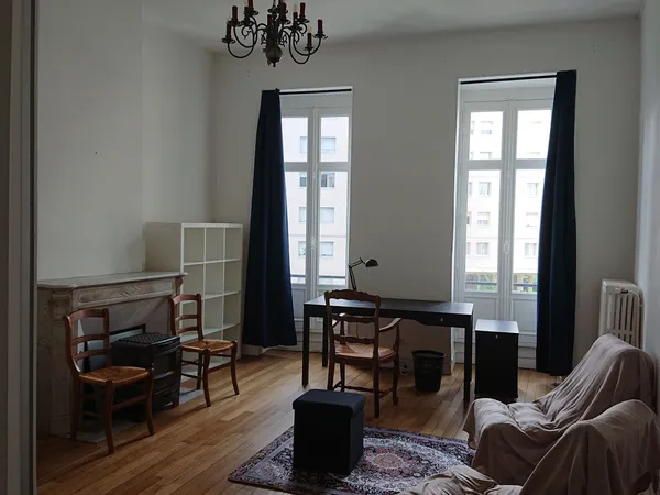 Loue chambre 23m² en colocation étudiante Orléans - Tram Tourelles 