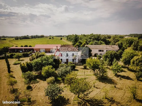 Propriété 17 pièces 445 m² 