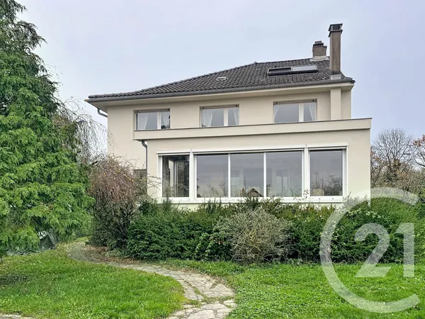 Maison 10 pièces 285 m² 